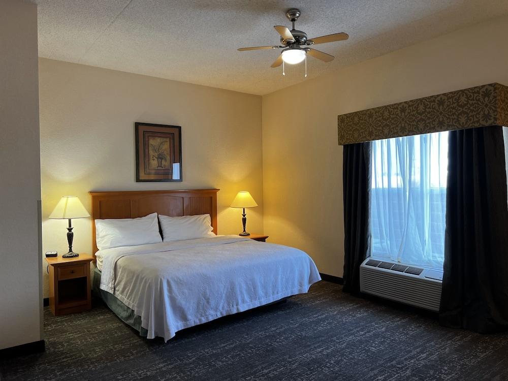 Hyatt House Colorado Springs Airport Hotel Exterior photo